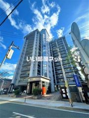 ロイヤル天神南の外観画像