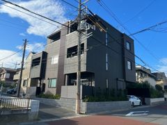 グランプレイスの外観画像