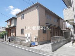 パインハウスの外観画像