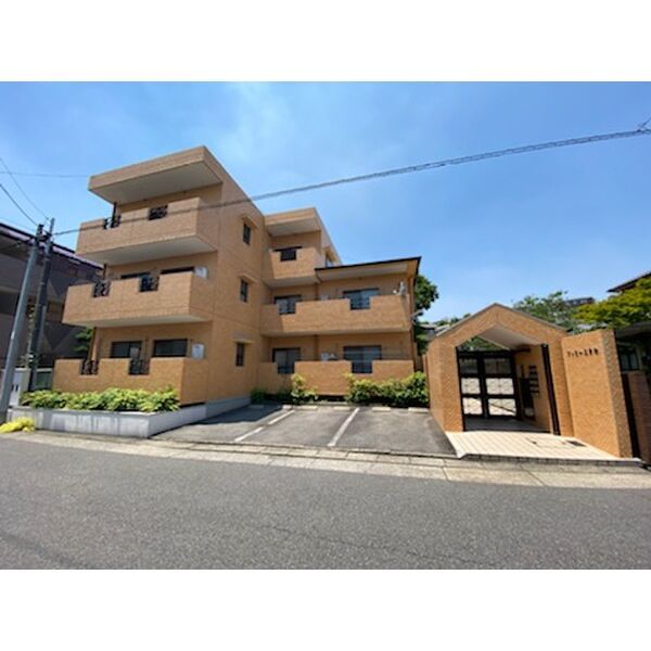 ファミーユ日和の外観画像