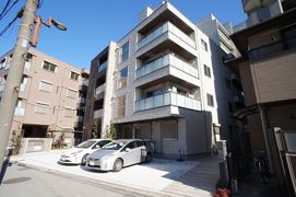 アルベレータIIIの外観画像