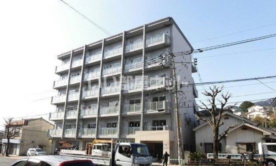 山の田駅よりバス2分 徒歩1分 築7年1ヶ月 6階建の賃貸物件
