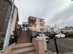 シャルムピエスの外観画像