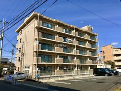 グランシャリオ2番館の外観画像