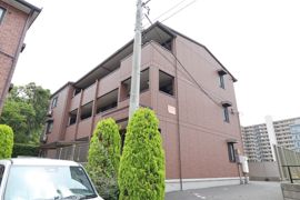 ロイヤルクレッセント西登戸参番館の外観画像