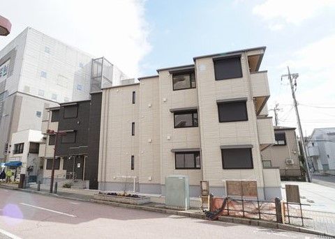 平塚駅より徒歩5分 築2年 3階建の賃貸物件