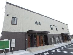 G-room飯柄（ｼﾞｰﾙｰﾑｲｲｶﾞﾗ） B棟の外観画像