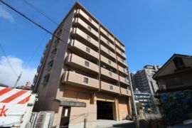 クシティガルバビルの外観画像