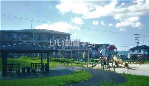 近くに施設あり