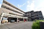 エストマール川名の外観