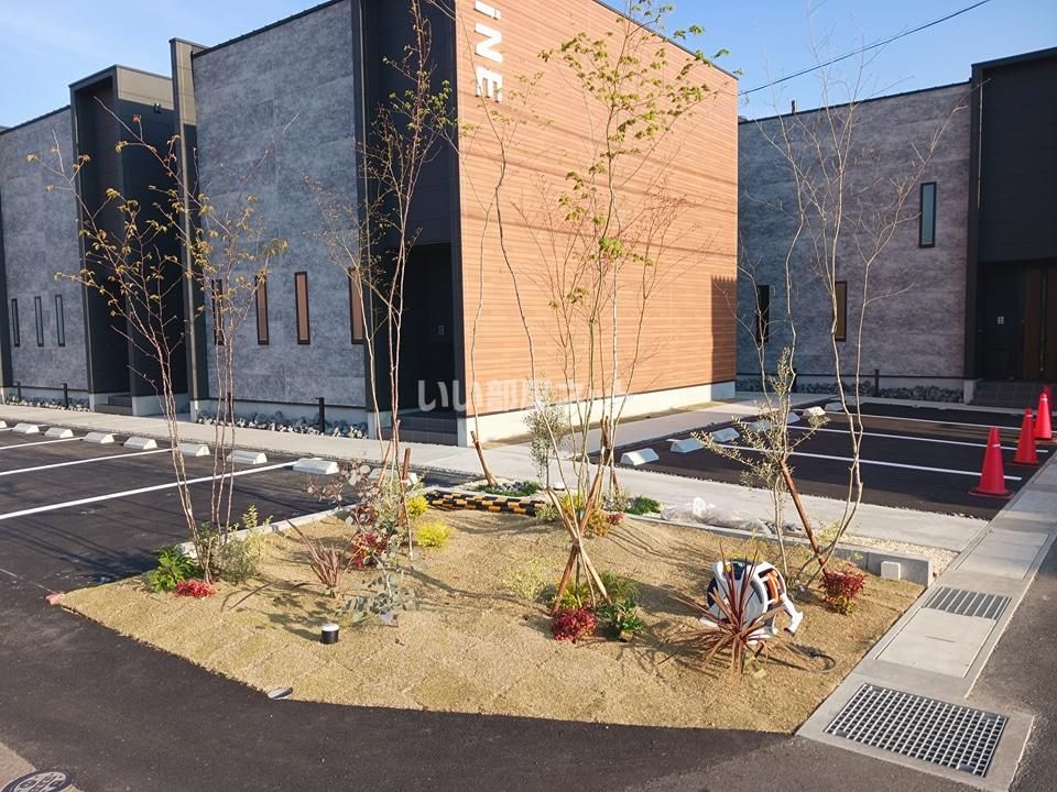 近くに施設あり