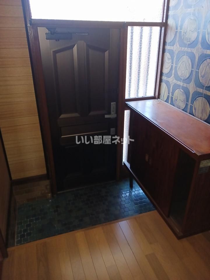 玄関