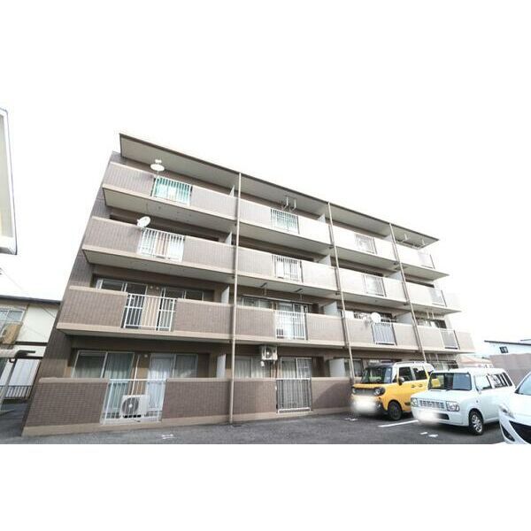 三郷駅より徒歩16分 築32年 4階建の賃貸物件