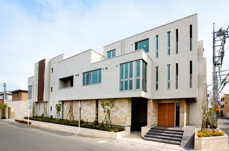 戸塚安行駅より徒歩12分 築16年 3階建の賃貸物件