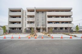 シャーメゾンサクラスクエア本郷の外観画像
