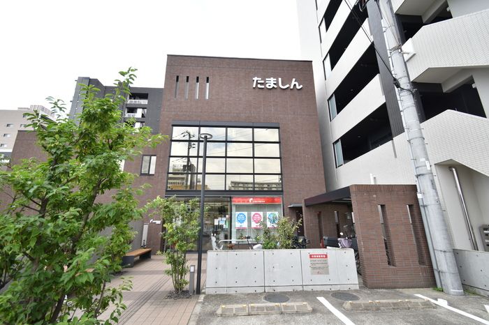 近くに施設あり