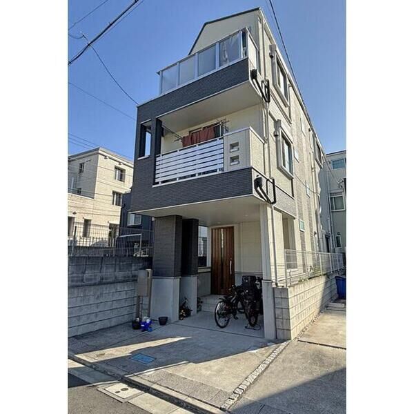 西ケ原駅より徒歩5分 築6年1ヶ月 3階建の賃貸物件