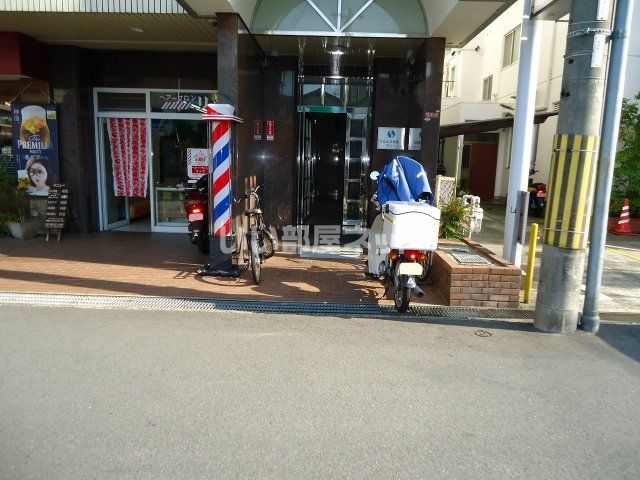 近くに施設あり