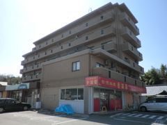 プラティーク川島の外観画像