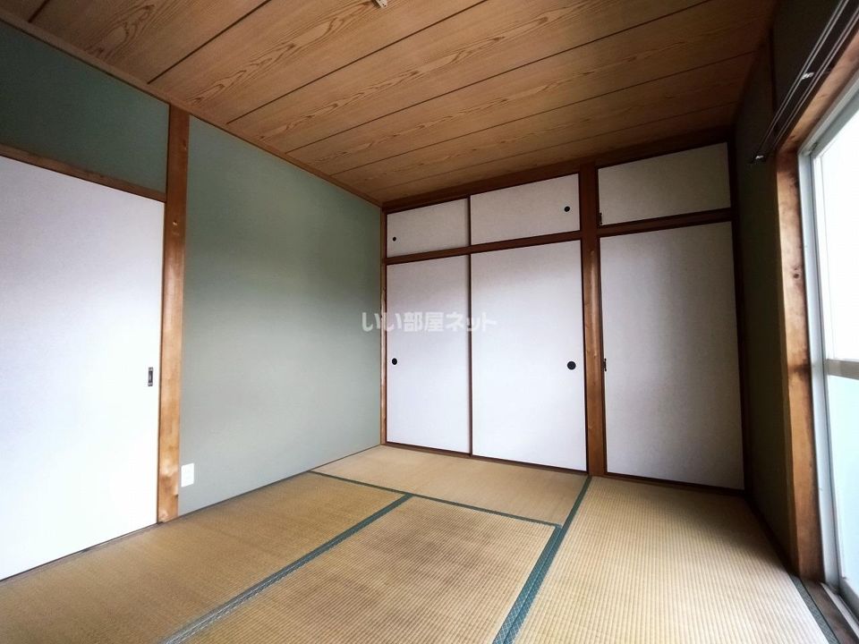 ベッドルーム