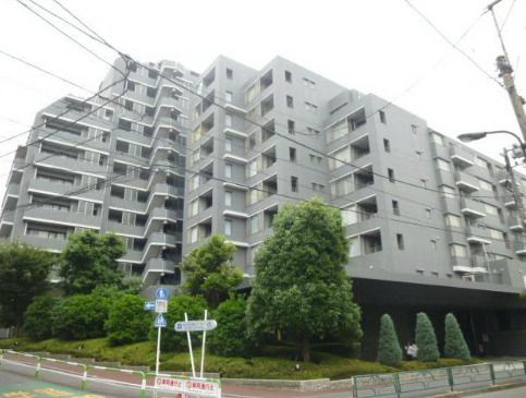 大久保駅より徒歩9分 築25年 14階建の賃貸物件