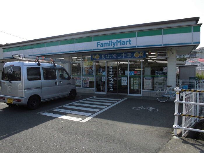 近くに施設あり