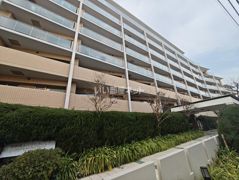 中野坂上パーク・ホームズの外観画像