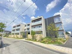 シャーメゾンステージ井川城の外観画像