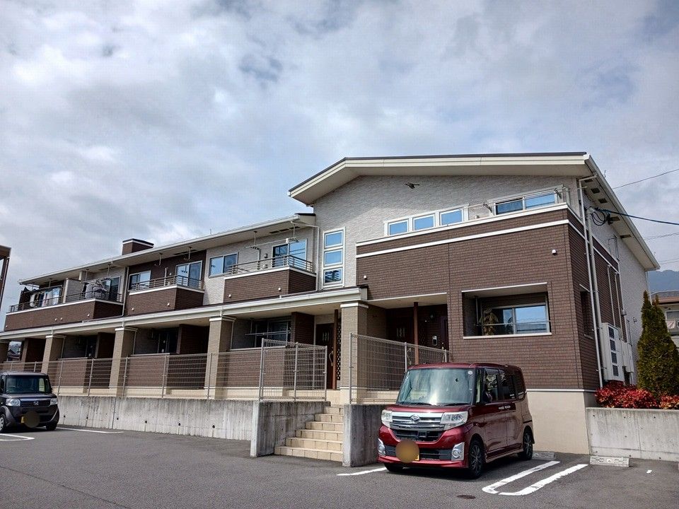 アプローズ坪井 Aの外観画像