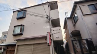 サンパレスとよふくの外観画像