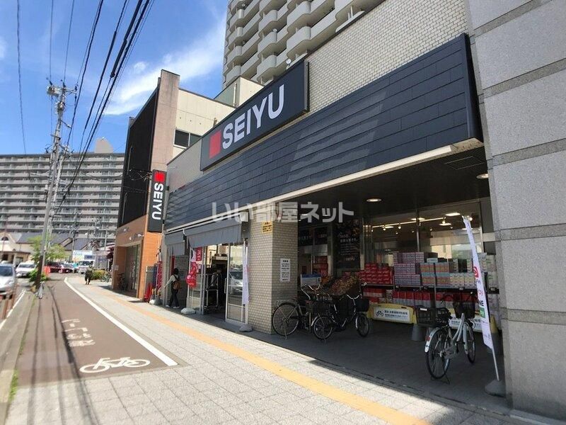 近くに施設あり