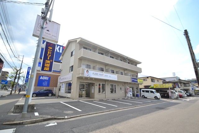 古江駅より徒歩8分 築20年3ヶ月 3階建の賃貸物件