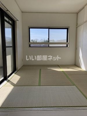 ベッドルーム