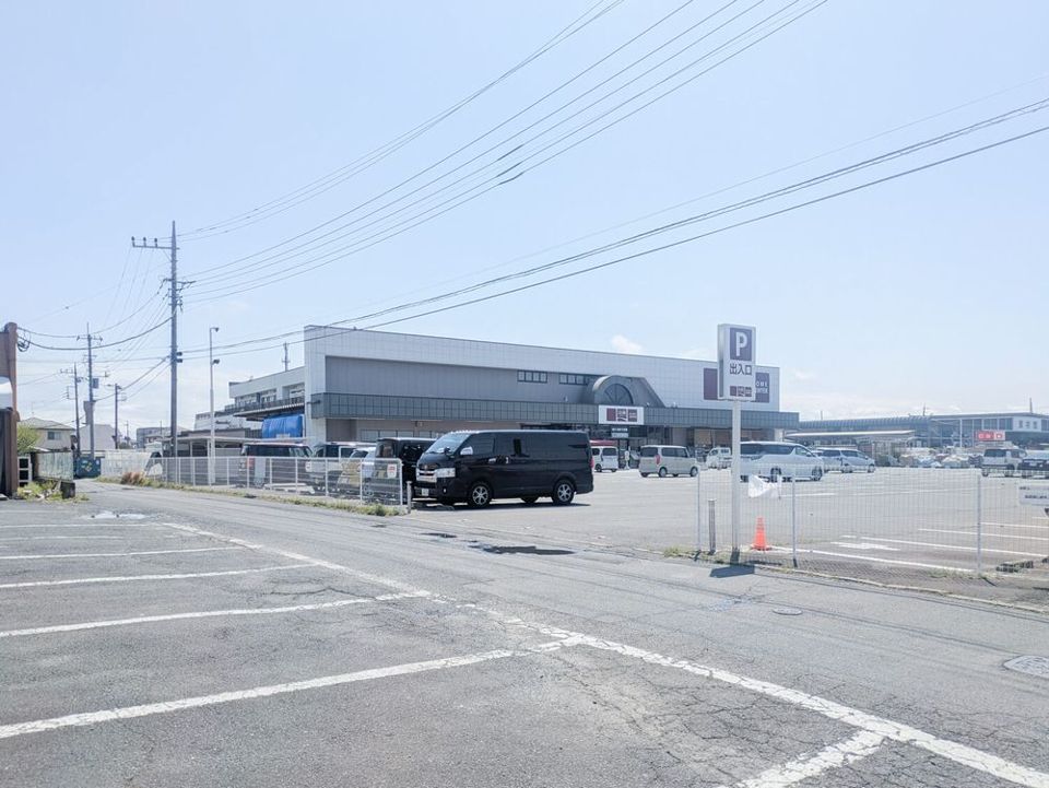 近くに施設あり