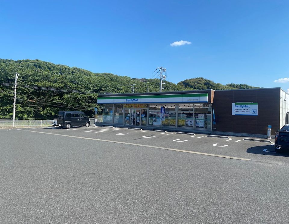 近くに施設あり