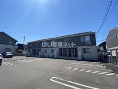 カーサ・エバールーチェ B棟の外観画像