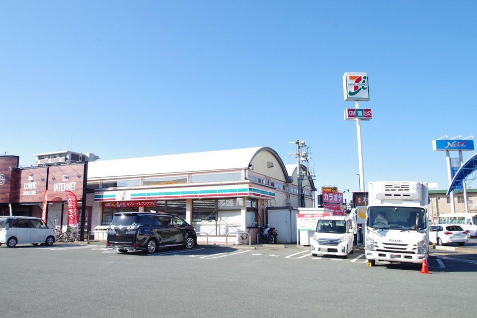 近くに施設あり