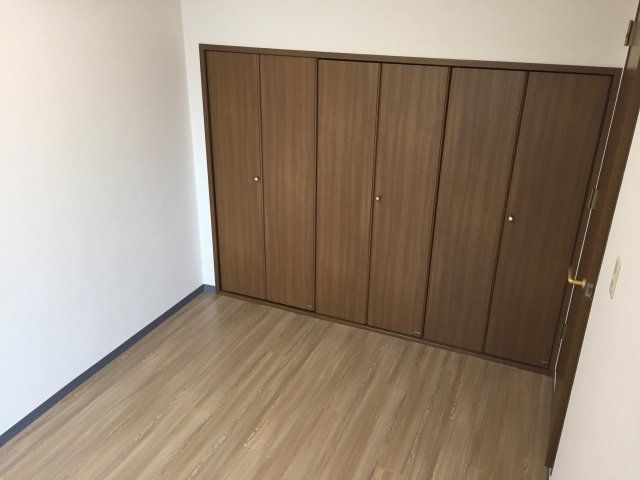ベッドルーム