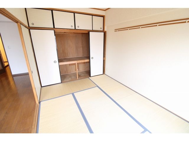 ベッドルーム