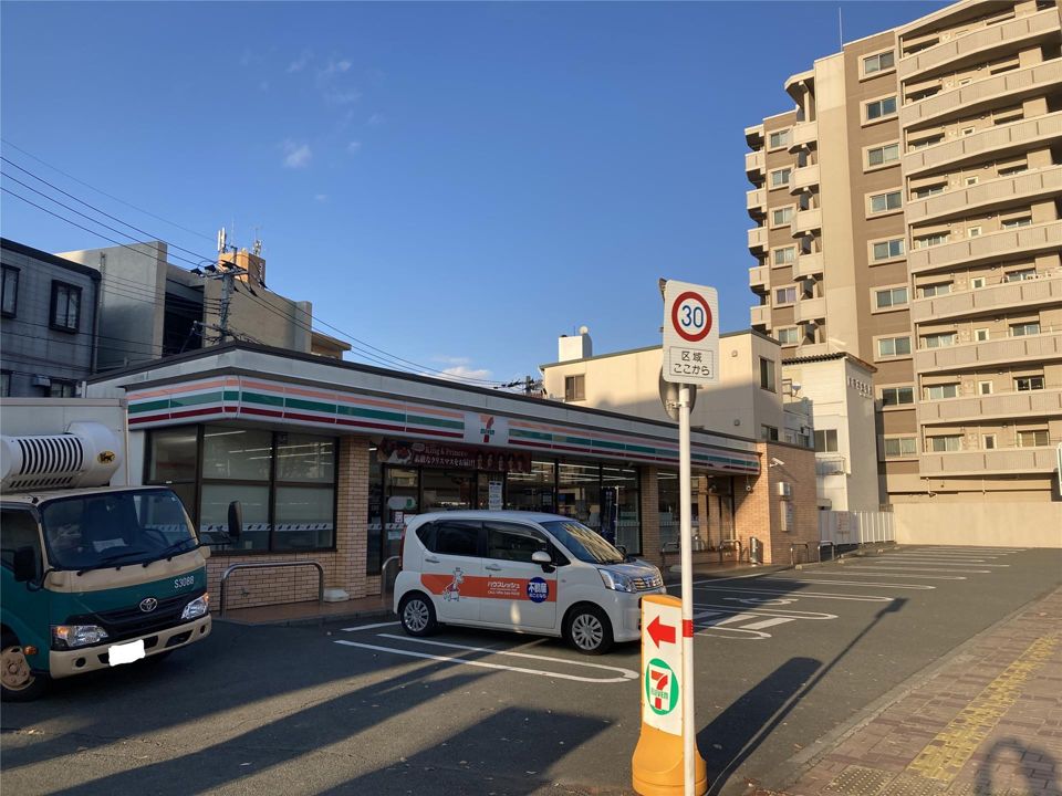 近くに施設あり