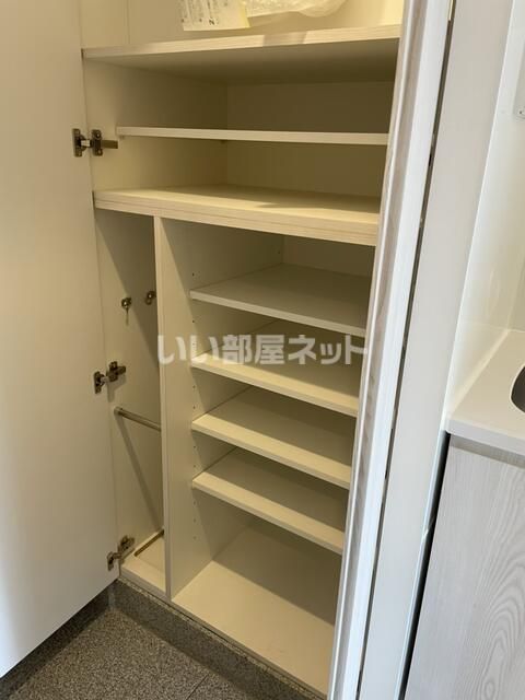収納