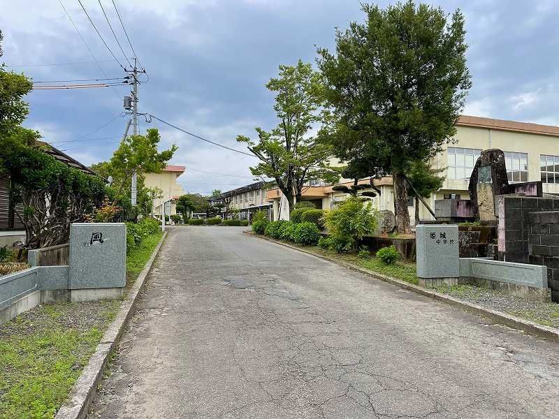 近くに施設あり
