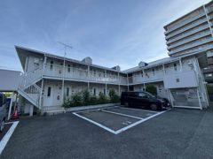 学園カリスの外観画像