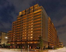 ロイヤルパークスシーサーの外観画像