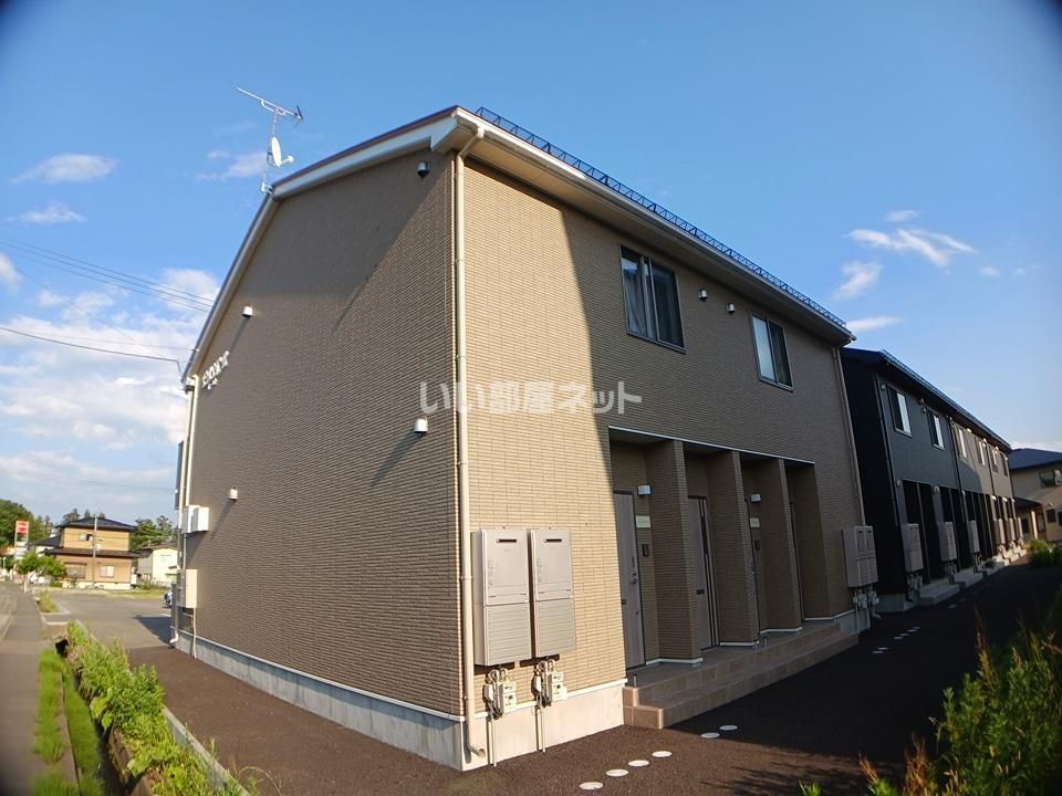 花巻駅より徒歩36分 築3年5ヶ月 2階建の賃貸物件
