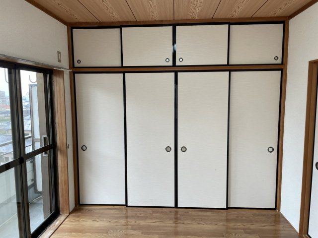 ベッドルーム