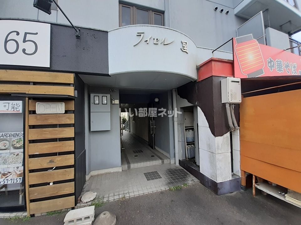 エントランス