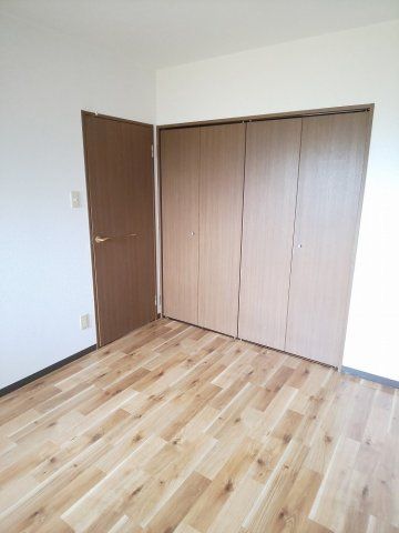 ベッドルーム