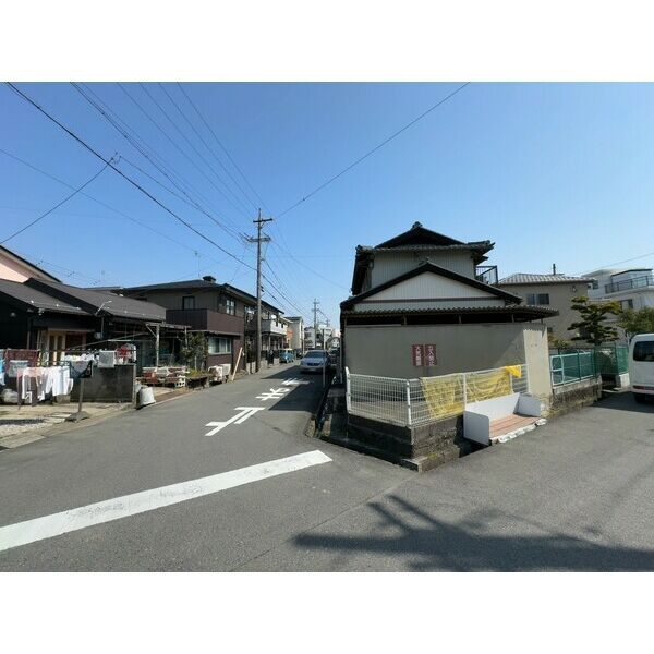 近くに施設あり