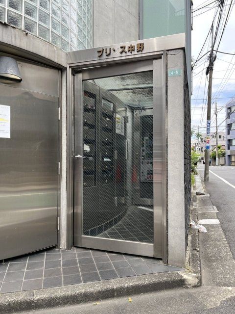 エントランス